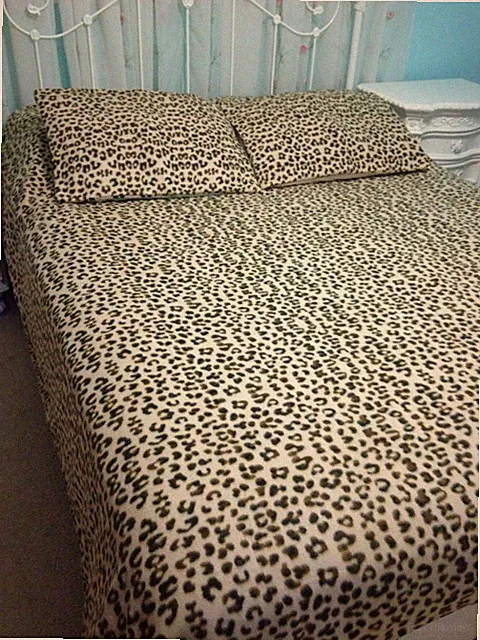 F/Q Leopard Cheetah Fleece Bed Coverlet 2 Shams Safari Animal Print Twin Set