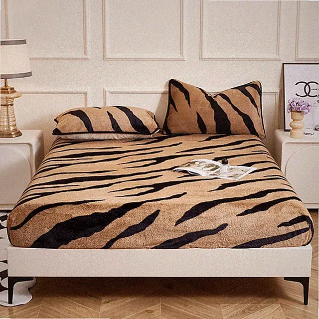 Super Soft Bedsheet Plush Fitted Sheet Warm Leopard Print Mattress Protector